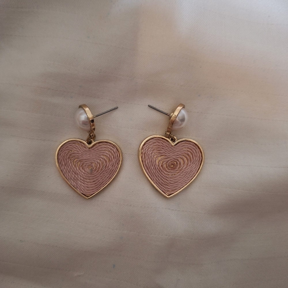 Elegant Gold and Pink Heart Earrings
